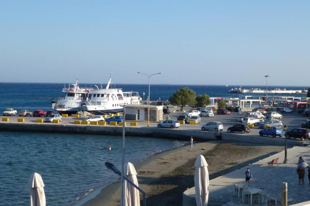 Amazing Seafront Suite Ierápetra エクステリア 写真